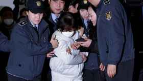 Detienen a la hija de la "Rasputina surcoreana" en Dinamarca