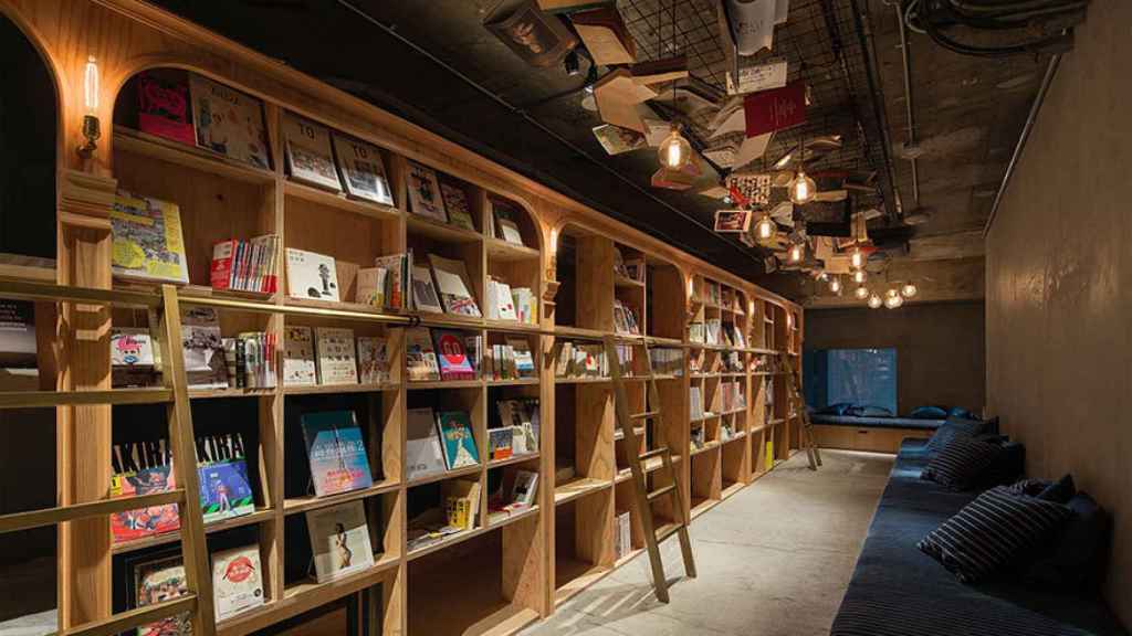 En el hostal-biblioteca Book and Bed Tokyo hay 1.700 libros a disposición de los huéspedes.
