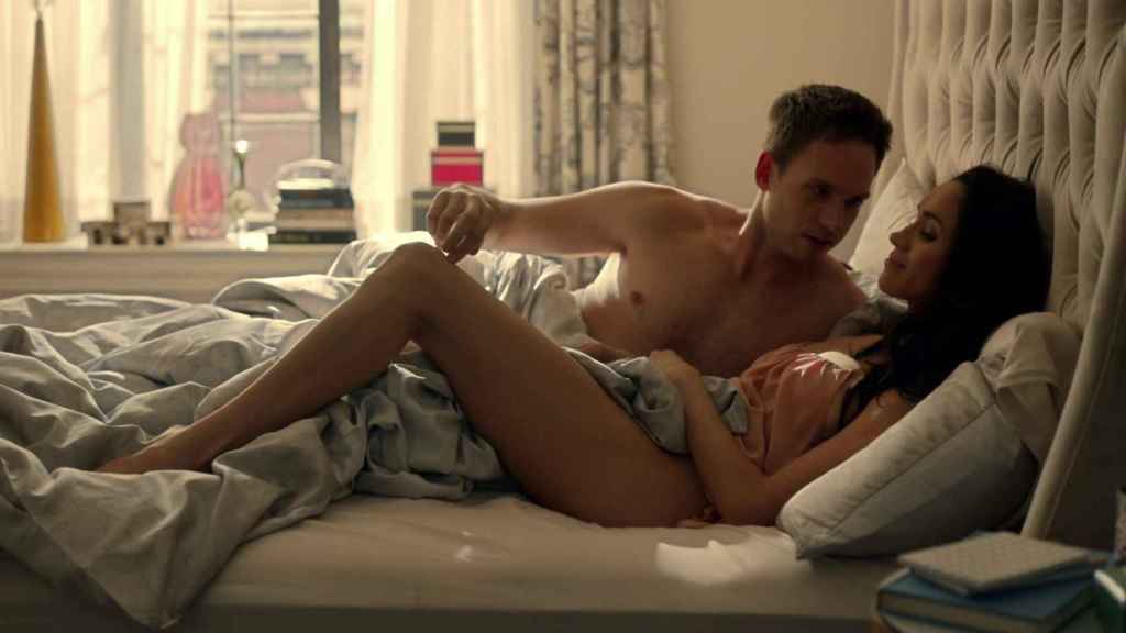 Por exigencias del guión, la americana ha tenido que representar escenas de sexo, aparecer en ropa interior y mostrarse sugerente.